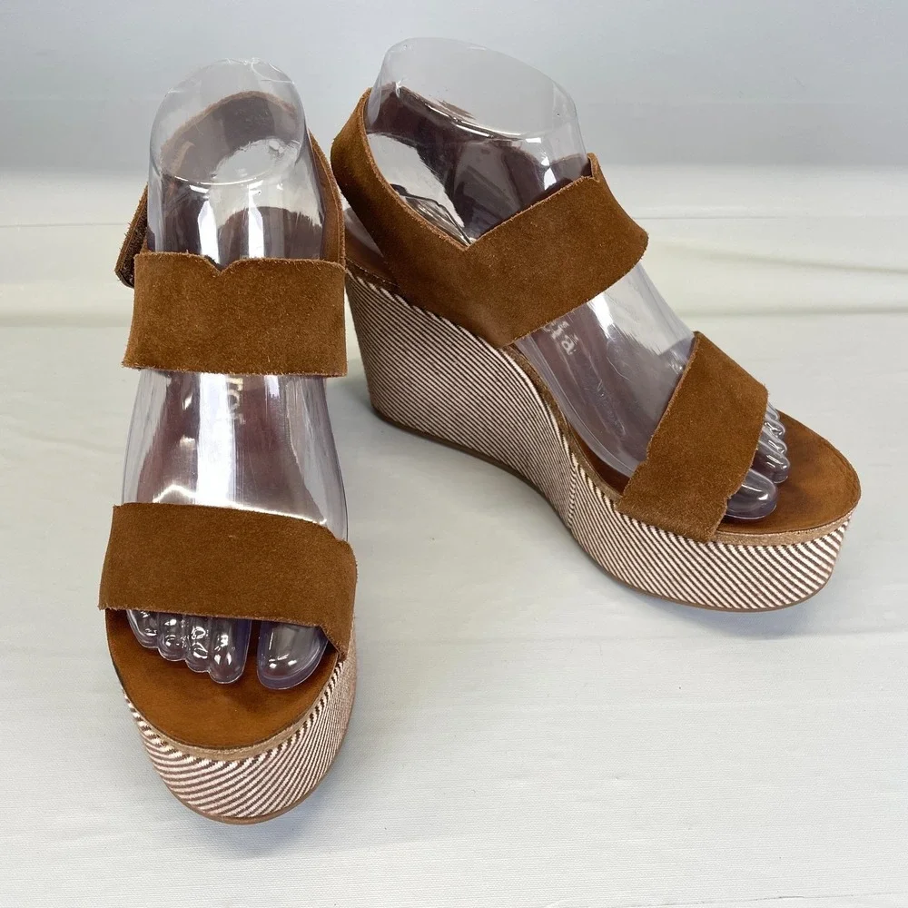 Pedro Garcia Platform Wedge Sandals Womens Size 37 US 7 Brown Suede Strap Shoes